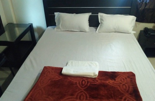 Pune Hotel | Hotel Honey Lodging