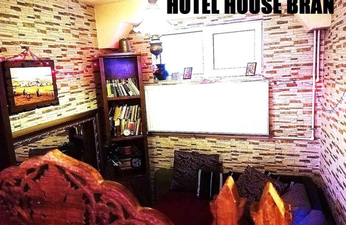 Busteni Apartment | HOTEL HOUSE BRAN 22 (* stars) STR. GARII 2B BUSTENI