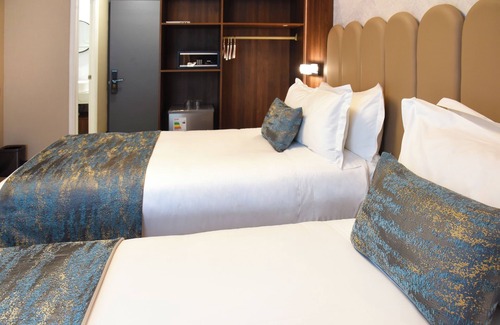 Downtown Santiago Hotel | Hotel HW Express