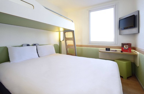 Chaponnay Hotel | Hotel Ibis Budget Lyon Est Chaponnay