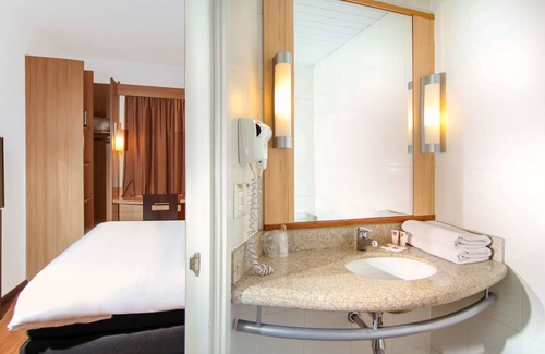 Santiago Hotel | Hotel ibis Santiago Providencia