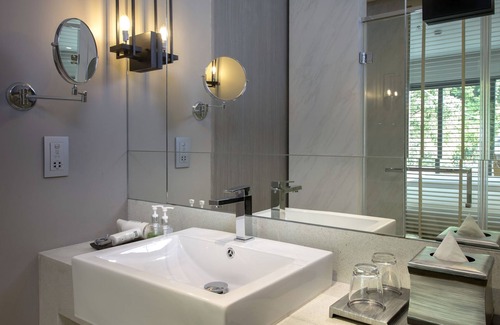 Karon Hotel | Hotel IKON Phuket