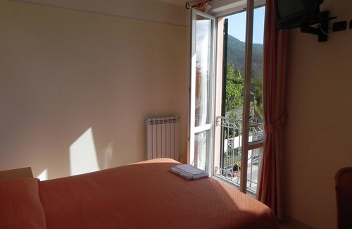 Volastra Hotel | Hotel Il Saraceno