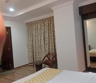 Kalkaji Apartment | Hotel Imp Inn - Nehru Enclave