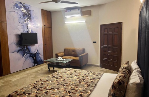 D.H.A. Hotel | Hotel Imperial DHA