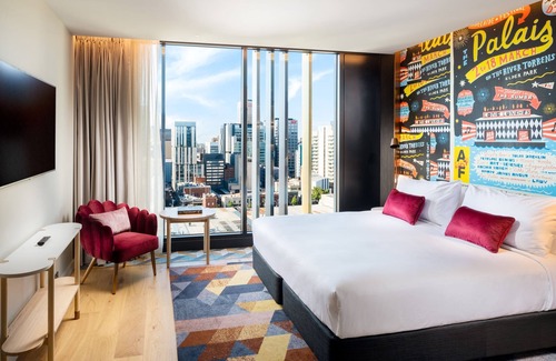 Adelaide Central Business District Hotel | Hotel Indigo Adelaide Markets by IHG
