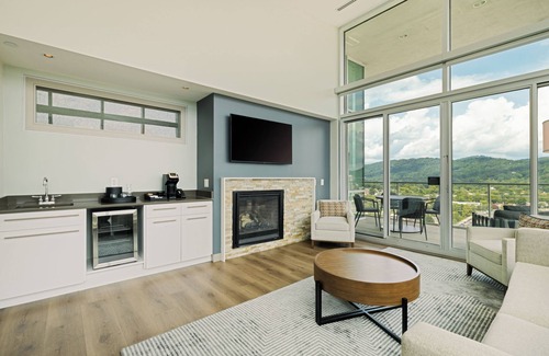 Downtown Asheville Hotel | Hotel Indigo Asheville Downtown by IHG