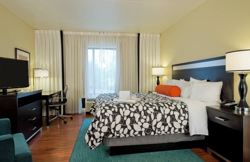College Park Hotel | Hotel Indigo Atlanta Airport - College Park by IHG