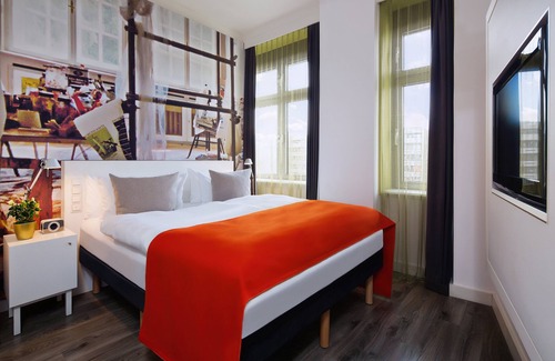 West Berlin Centre Hotel | Hotel Indigo Berlin – Ku’damm by IHG