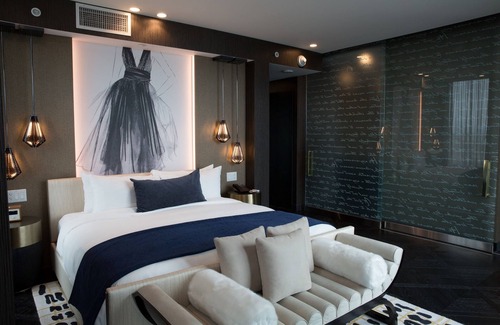 Downtown Los Angeles Hotel | Hotel Indigo Los Angeles Downtown by IHG