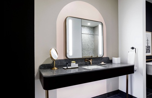 Mile Square Hotel | Hotel Indy, Indianapolis, a Tribute Portfolio Hotel