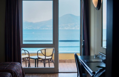 Torri del Benaco Hotel | Hotel Internazionale