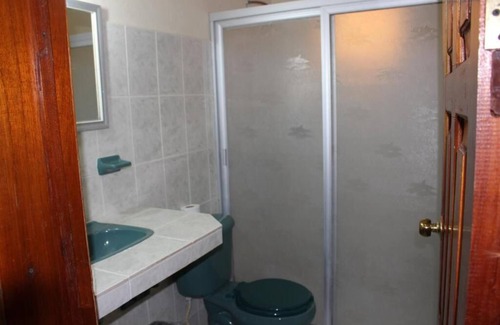 Colonia Centro Hotel | HOTEL ISLA ESMERALDA