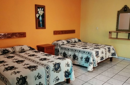 Erongaricuaro Hotel | Hotel Jardin
