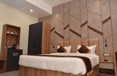 Sitapur Hotel | HOTEL JP INN SITAPUR