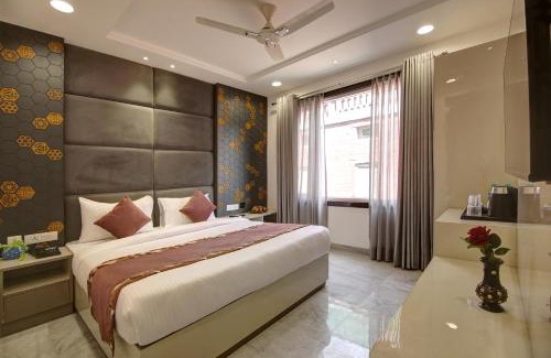 Paharganj Hotel | Hotel Kaca Inn-Traveller's Choice Awarded Best of the Best 2025