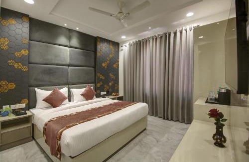 Paharganj Hotel | Hotel Kaca Inn-Traveller's Choice Awarded Best of the Best 2025