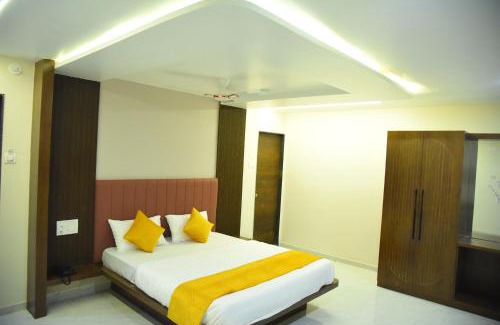 Solapur Hotel | Hotel Kamal Grand