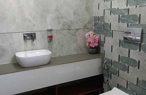 Kharar Hotel | Hotel Kamboj