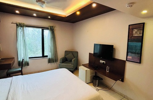 Bhat Hotel | Hotel Kanan