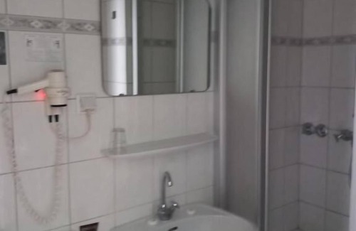 Stadtbezirk 3 Hotel | Hotel Karolinger