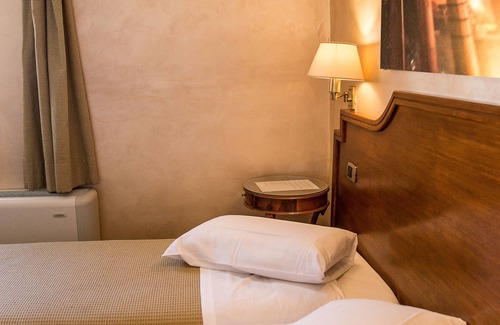 Salario Hotel | Hotel Kent
