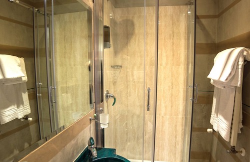 Salario Hotel | Hotel Kent