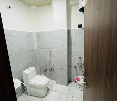 Rudrapur Apartment | HOTEL KINGDOM AND BANQUEt