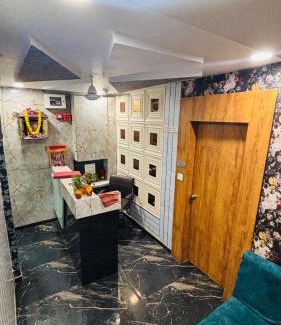 Ahmedabad Hotel | Hotel Kings Villa