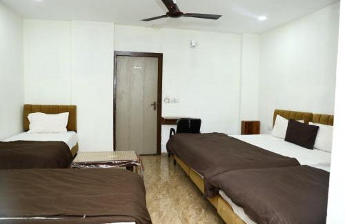 Indore Hotel | Hotel Kiwi Inn