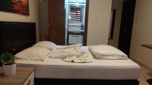 Rasimpasa Hotel | Hotel Kiwi