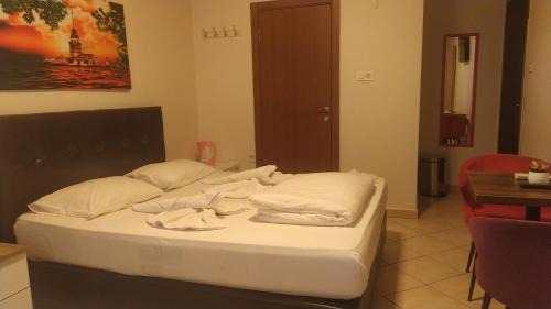 Rasimpasa Hotel | Hotel Kiwi
