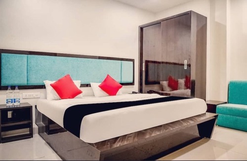 Bhopal Hotel | Hotel Komal Palace
