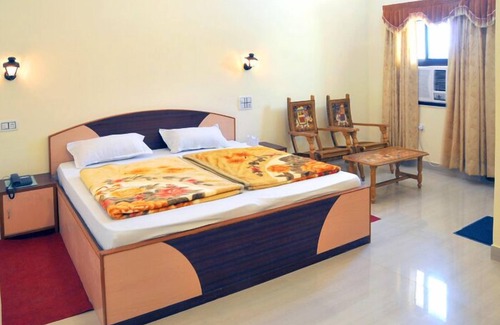 Sindhi Camp Hotel | Hotel Konark