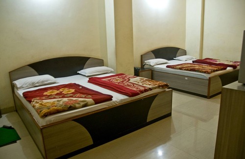 Sindhi Camp Hotel | Hotel Konark