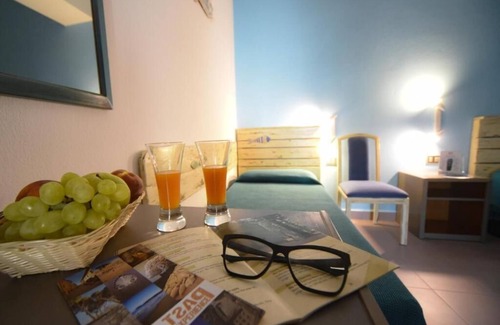 San Vincenzo Hotel | Hotel KonTiki