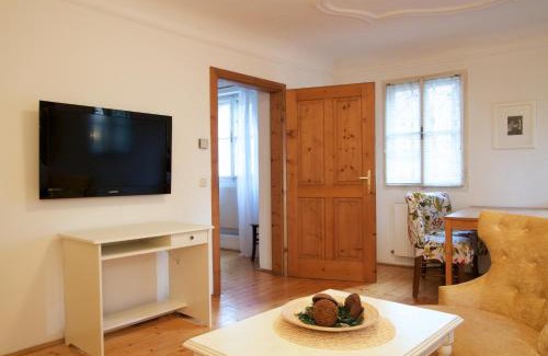 City Centre Salzburg Hotel | Hotel Krone 1512
