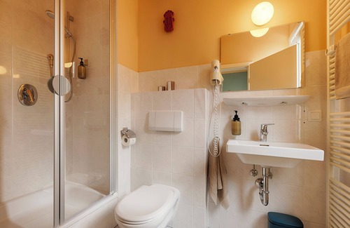 Wurzburg City Centre Hotel | Hotel Kunterbunt