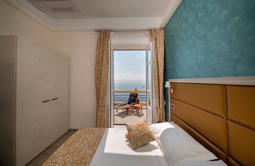 Rinella Hotel | Hotel L’Ariana ISOLE EOLIE - UNA Esperienze