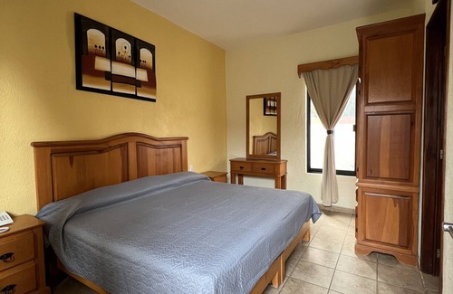 Bernal Hotel | Hotel La Capilla Bernal
