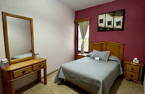 Bernal Hotel | Hotel La Capilla Bernal