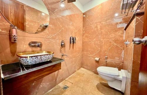 Kishanganj Hotel | Hotel La Casa, Amritsar #swimming pool #prime location #luxury rooms #best selling near golden temple