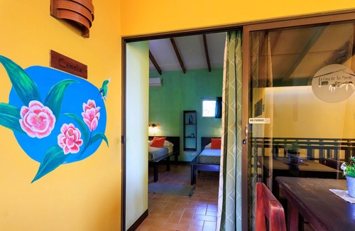 Cahuita Hotel | Hotel La Casa de las Flores Cahuita
