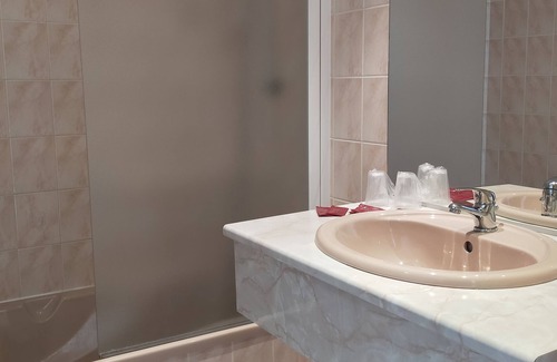 Saint-Jean-de-Monts Hotel | Hotel La Chaumiere