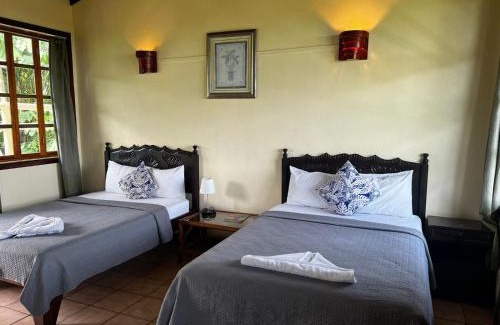 Manuel Antonio Hotel | Hotel La Colina