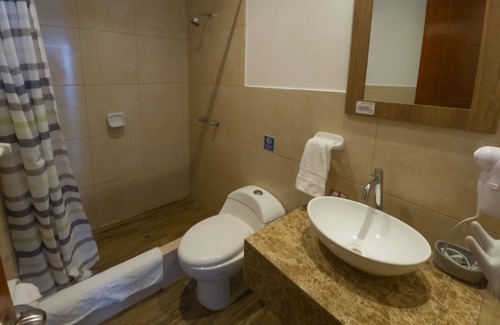 Cerro Prieto Hotel | Hotel La Colina