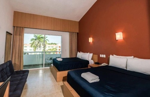 Crucecita Hotel | HOTEL LA ISLA HUATULCO H
