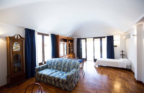 Castellammare del Golfo Hotel | Hotel La Piazzetta