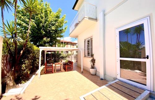Marina di Massa Hotel | Hotel La Perla