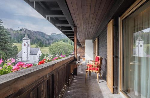 Corvara in Badia Hotel | Hotel La Perla: The Leading Hotels of the World